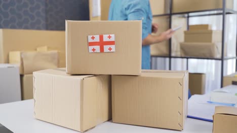 Georgien-Flagge-Auf-Logistik-Frachtpaket.