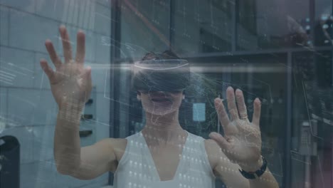 Businesswoman-using-virtual-reality-headset-4k