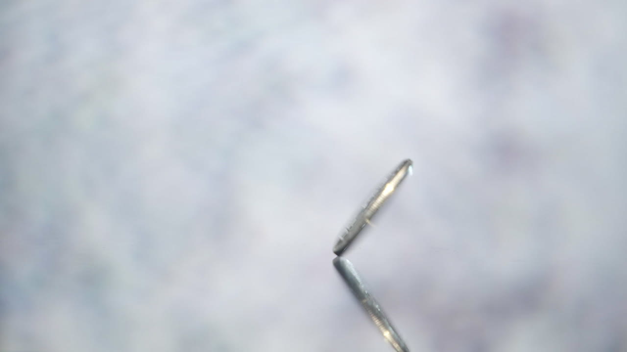 비트코인은 빛 패턴으로 회전합니다.