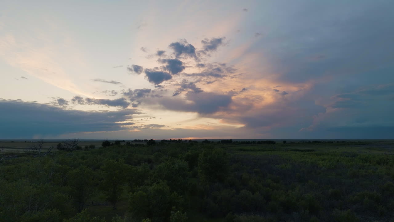 Peaceful Sunset Colourful Sky Over The Great Plains