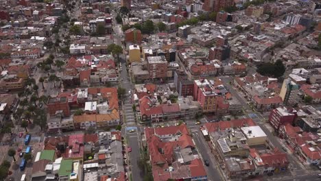 Foto-Panorámica-De-La-Ciudad-De-Bogotá,-Con-Muchos-Edificios-En-El-Norte-De-La-Ciudad,-Gran-Edificio-De-Bogotá,-Y-Sus-Terrazas