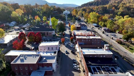 aerial-push-in-over-sylva-nc,-north-carolina-in-autumn