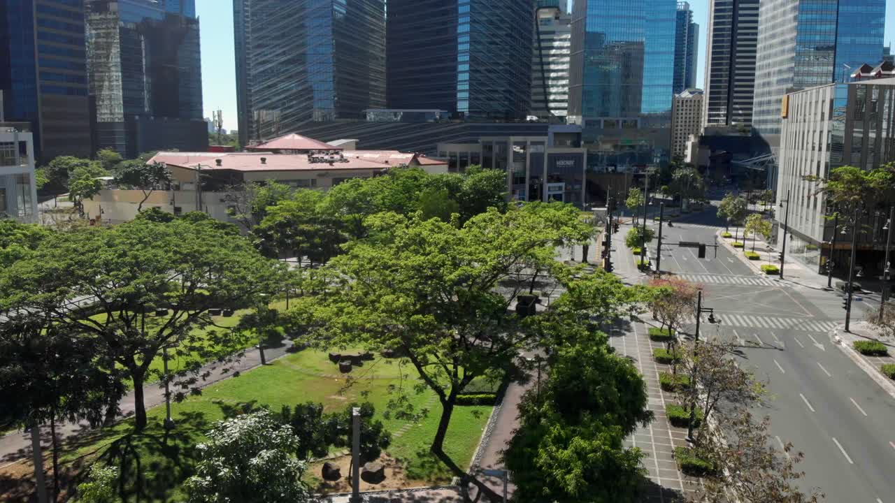 terra 28th 공원, 1 parkade