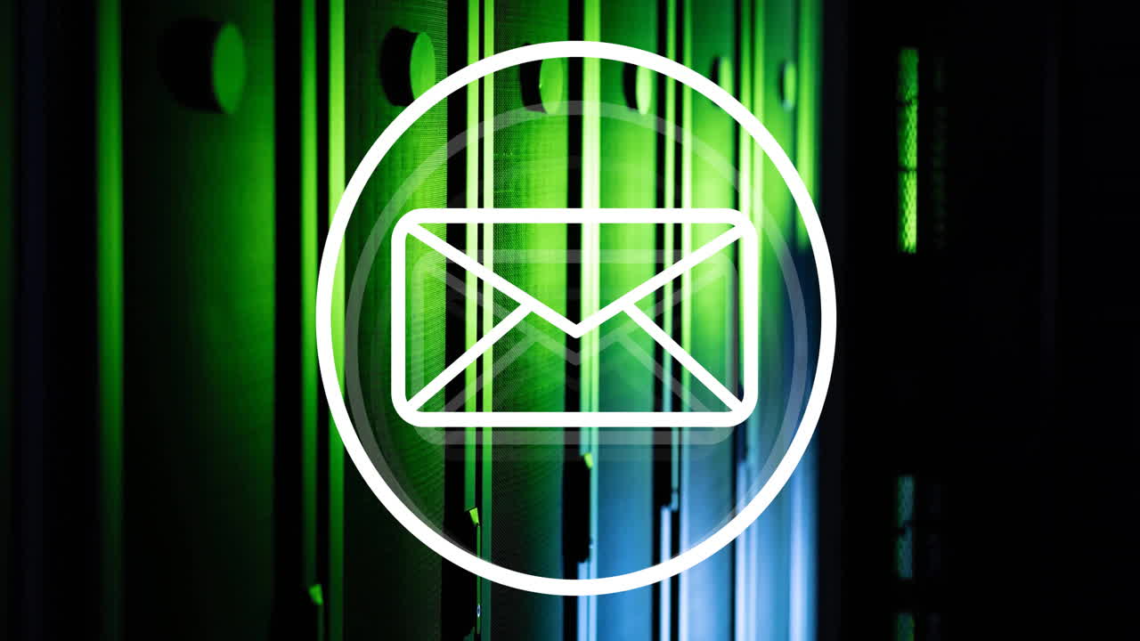 анимация конверта и круга над серверной комнатой