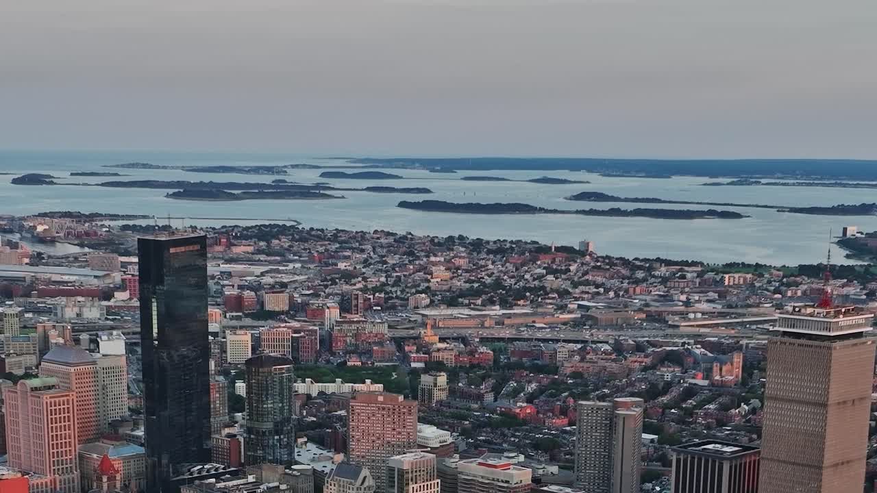 Vista della città e delle isole dal cielo sopra gli USA