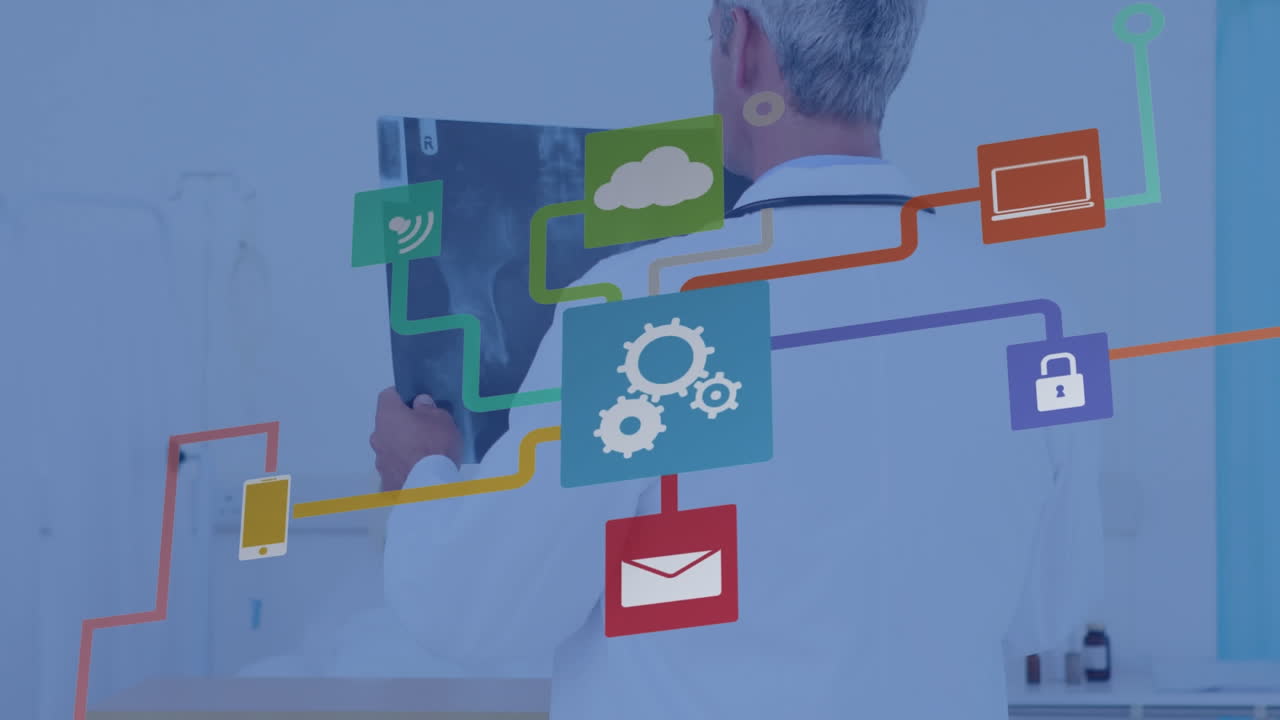 animación de diagrama de flujo colorido con iconos de computadora sobre la vista trasera de un médico masculino examinando rayos x