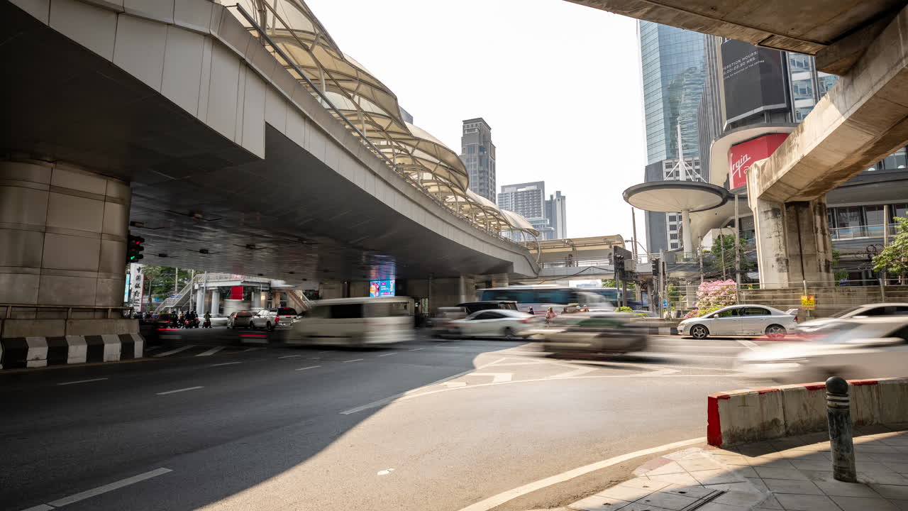 timelapse of rush hour traffic in central bangkok