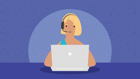 mujer rubia usando animación de personajes de portátil