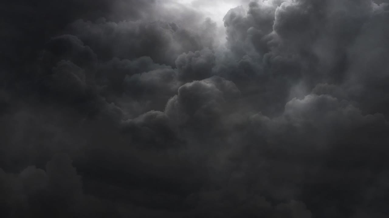 truenos oscuros y dramáticos 4k