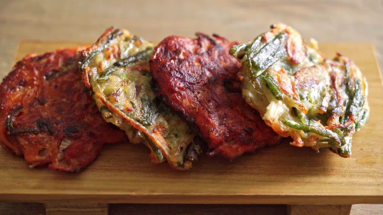 panqueque pajeon o coreano y panqueque kimchi coreano o kimchijeon - estilo de comida tradicional coreana