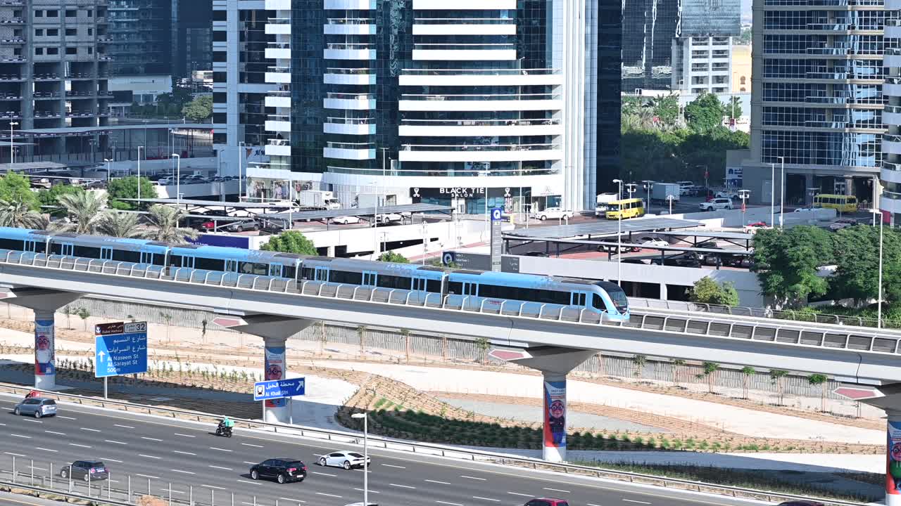 Dubai Tram: Modern Urban Transportation in the UAE