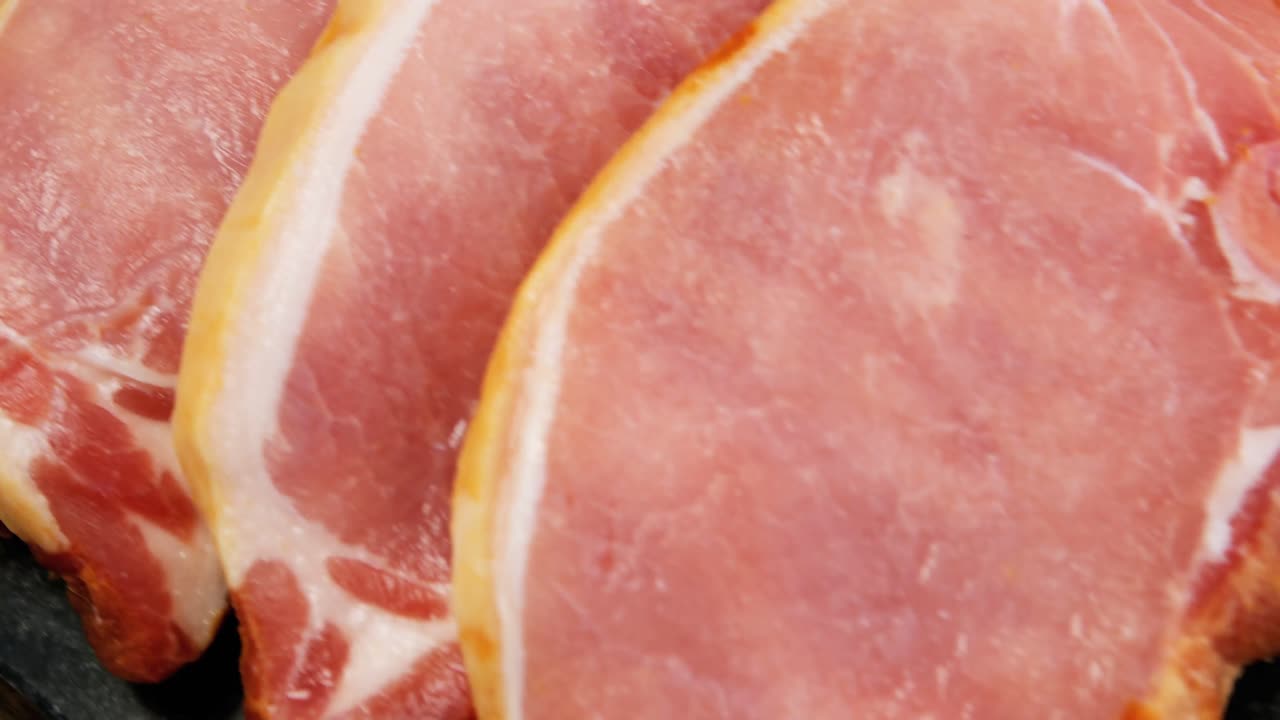 Sirloin chops and minced meat