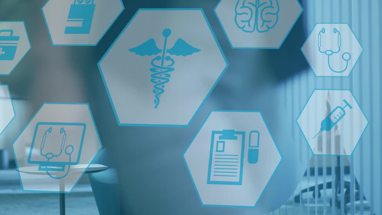 animación de iconos médicos en hexágonos sobre empresario afroamericano usando portátil y teléfono inteligente