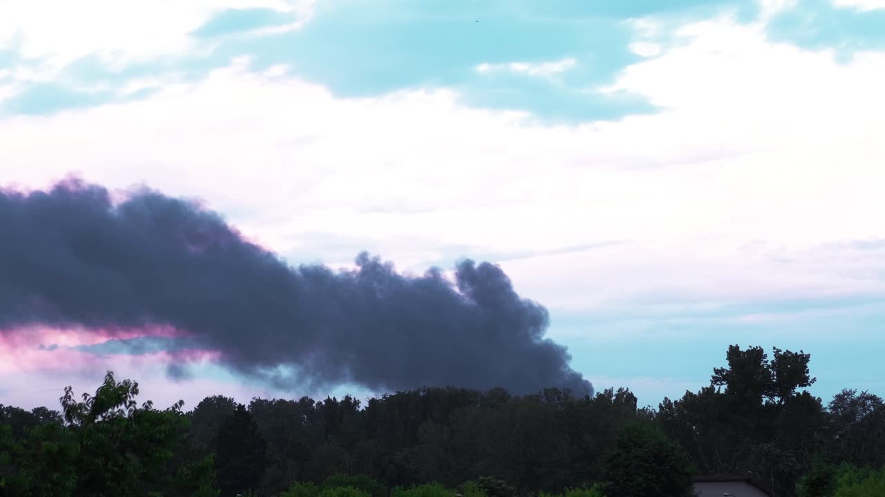 대기 오염의 연기 4k 60fps