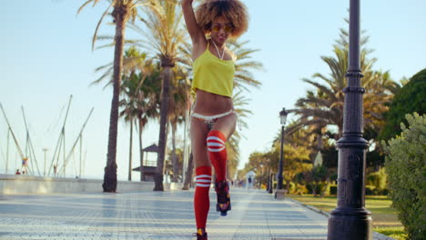 Sexy-Roller-Girl-Skating-on-Exotic-Promenade