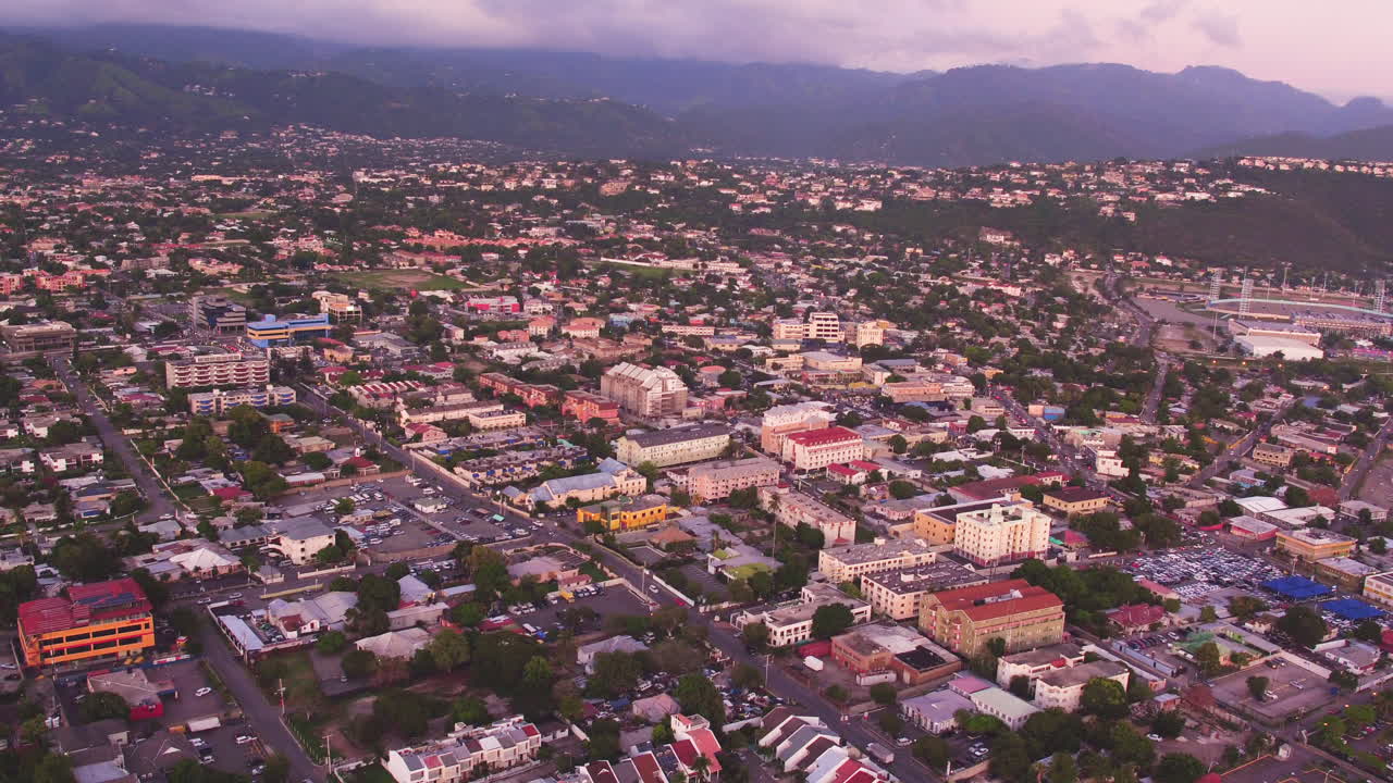 Una veduta aerea di Kingston, Giamaica