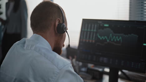 business person working at a trading desk