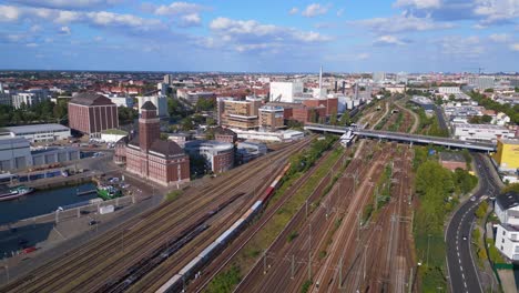 Puente-Estación-Tren-Vías-Del-Ferrocarril-Suburbano