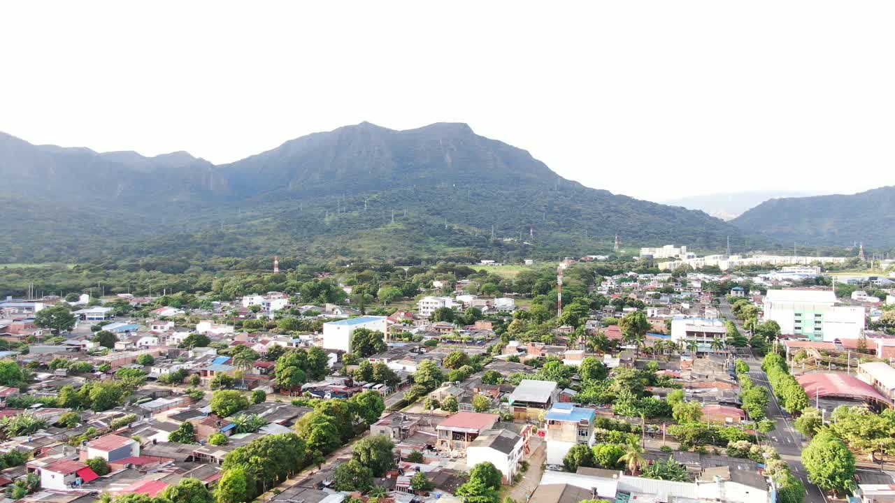 yopal 콜롬비아의 도시에서 overflight