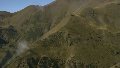 timelapse de niebla en vall de nuria, pirineo, nube cíclica lenta