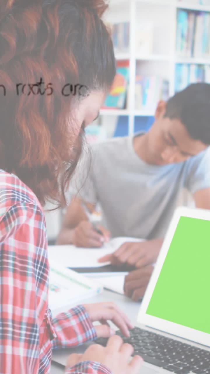 animación de ecuaciones matemáticas sobre diversos escolares en el aula