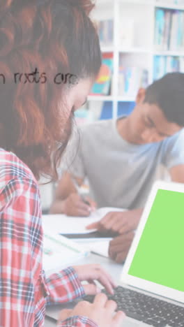 animación de ecuaciones matemáticas sobre diversos escolares en el aula