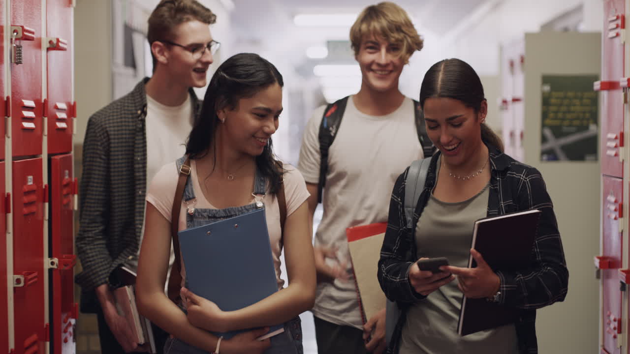 la oportunidad de oro es para aquellos que van a ella.