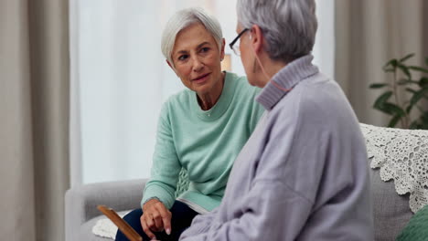 Ruhestand,-Gespräche-Und-ältere-Frauen