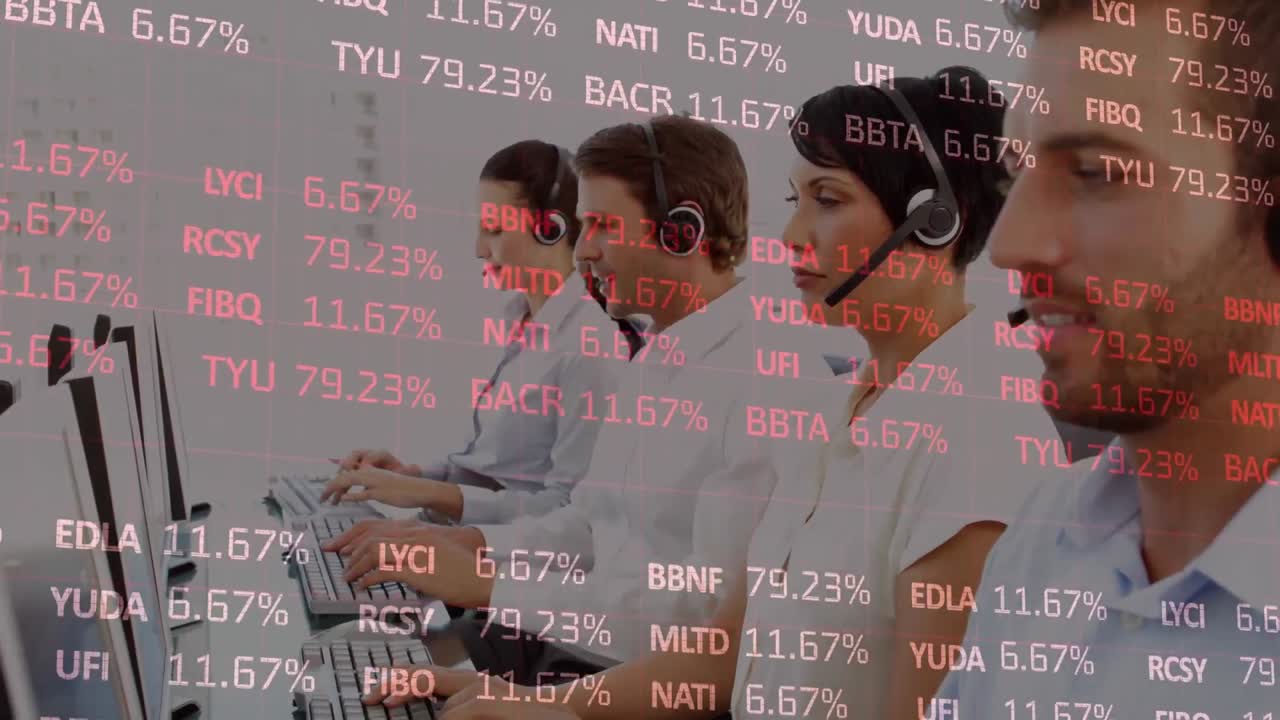 헤드 ⁇ 을 착용한 사업가들에 대한 금융 데이터 처리 애니메이션