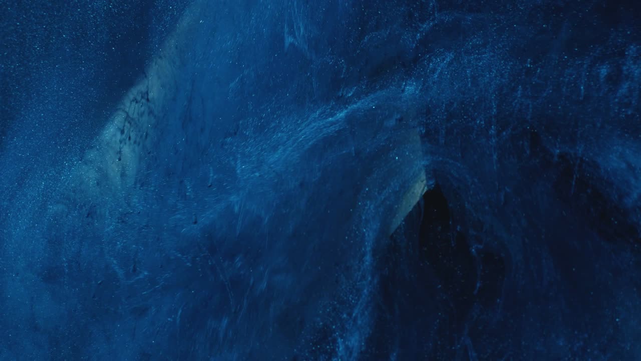 glitter fluido salpicaduras galaxia azul ángulo de goteo de pintura