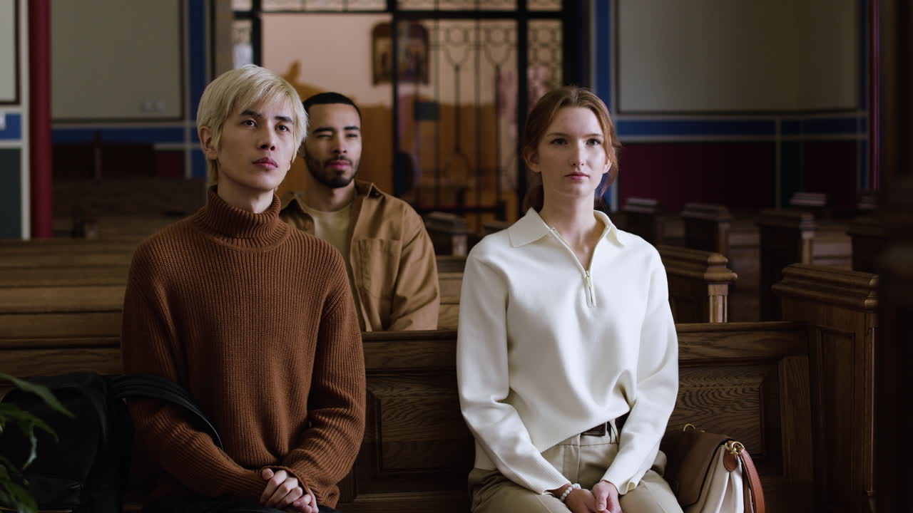 미사에 참석한 사람들