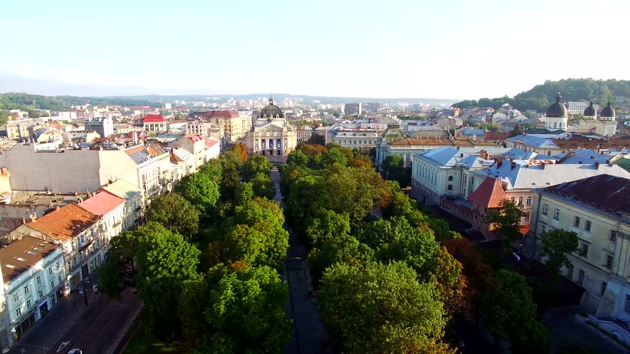 teatro aéreo de ópera y ballet de lviv. hermosos teatros en europa.