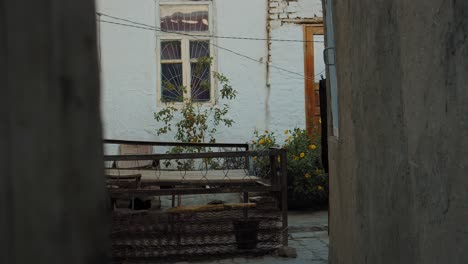 Bukhara-city,-Uzbekistan-mahalla-inside-of-old-house-Silk-Road-decor