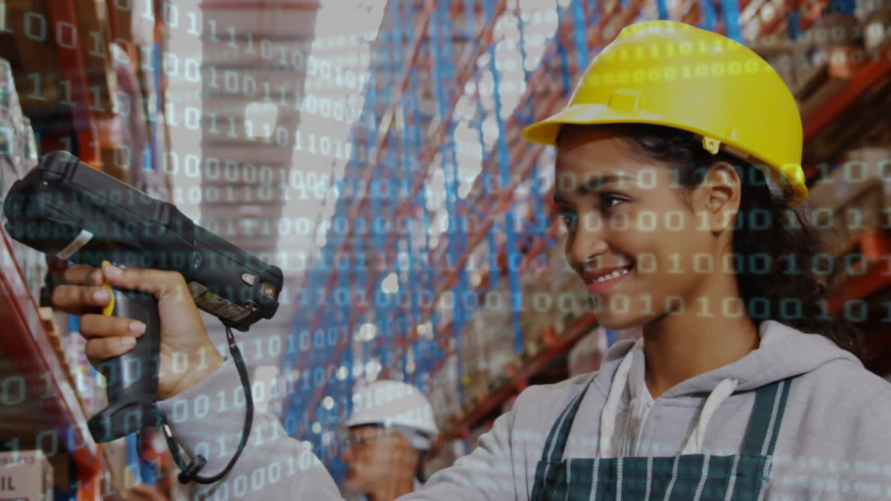 animación del procesamiento de datos sobre la mujer que trabaja en el almacén