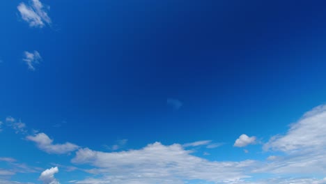 time lapse of wispy clouds rolling in the sky