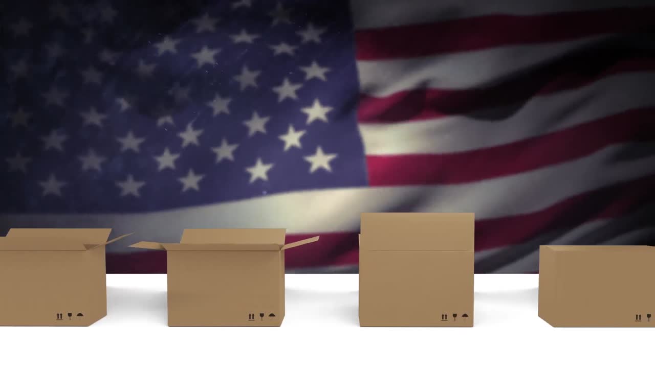 Animazione di nastro trasportatore con scatole di cartone sulla bandiera degli Stati Uniti d'America