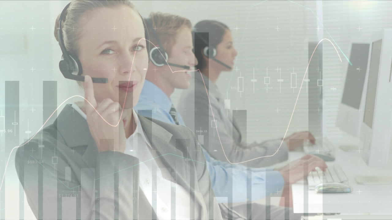 animación del registro de estadísticas sobre personas de negocios que usan auriculares telefónicos