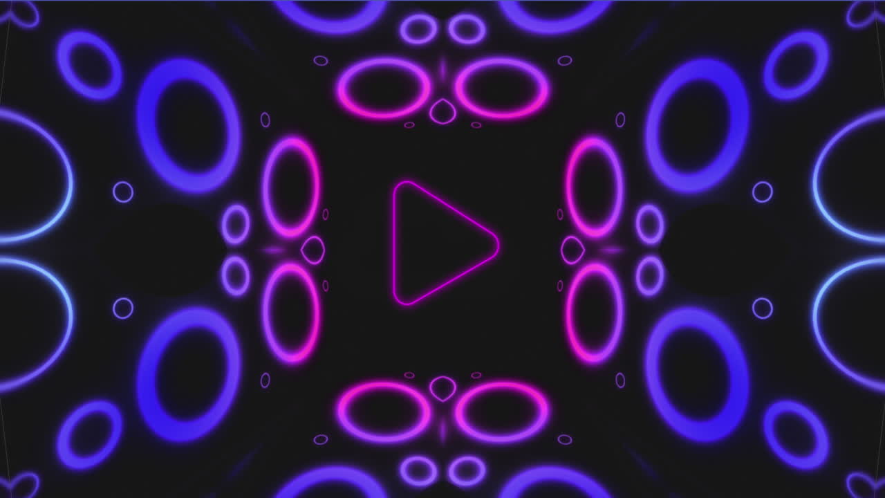 animación de flechas y formas sobre fondo negro