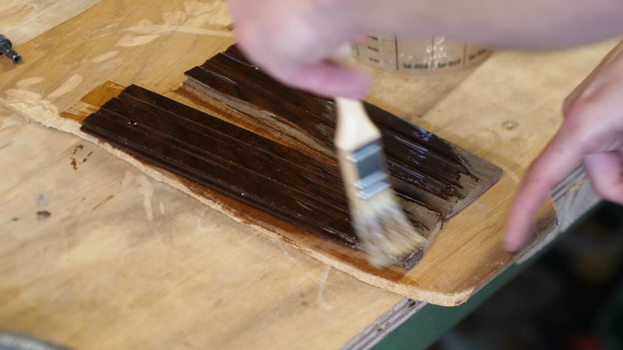 Coating hardwood timber with polyester resin