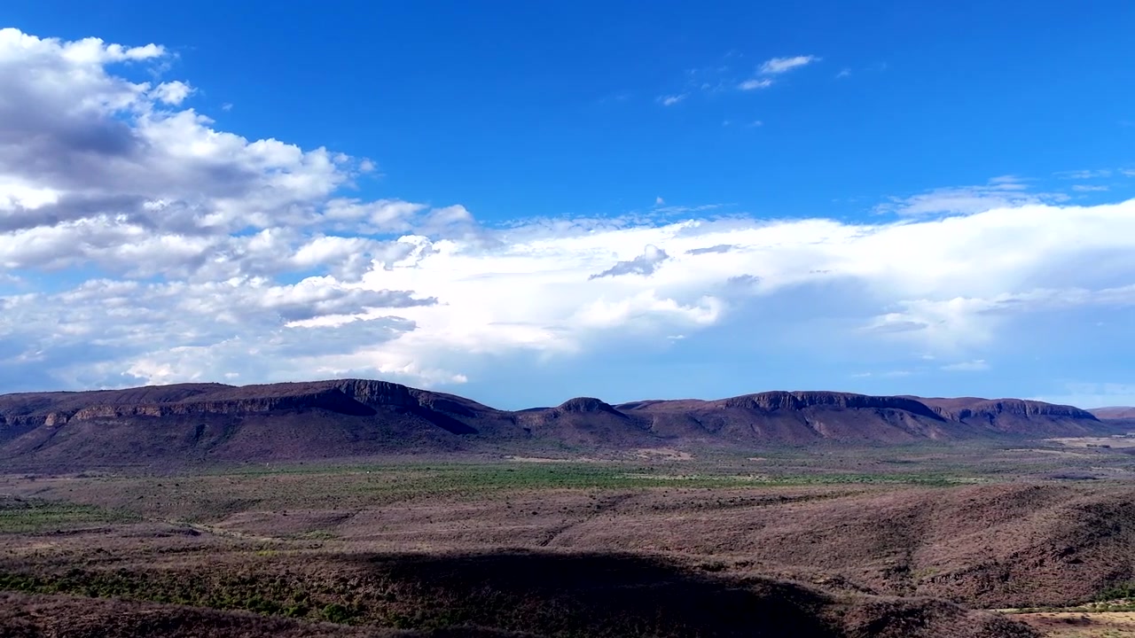 Veduta aerea delle montagne Seven Sisters nella Biosfera di Waterberg, Sudafrica.