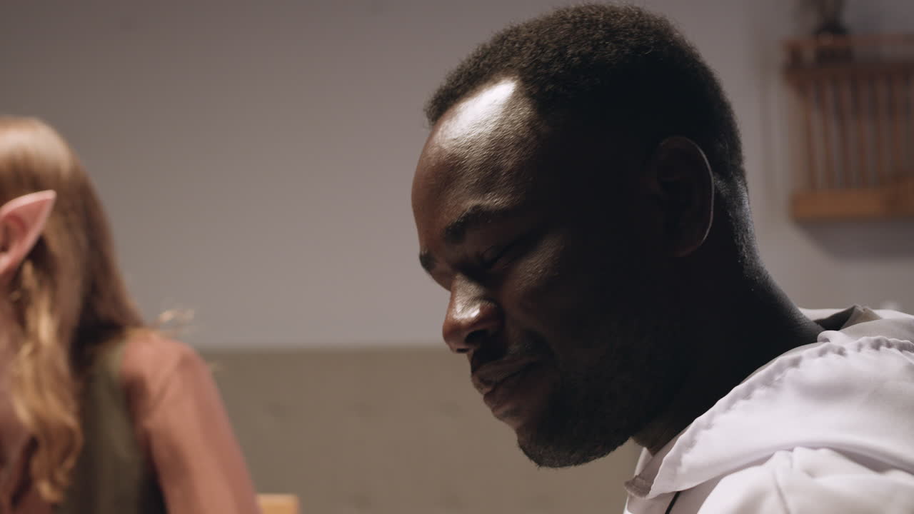 personas jugando a juegos de rol