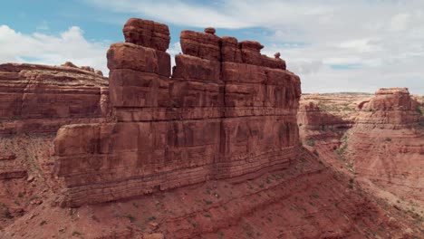 beautiful rock formations in valley of the gods, utah