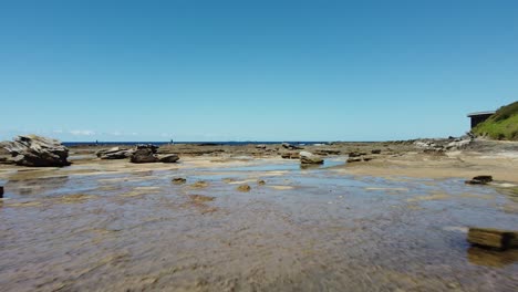 nsw 南海岸的岩石平原和悬崖桥的射击