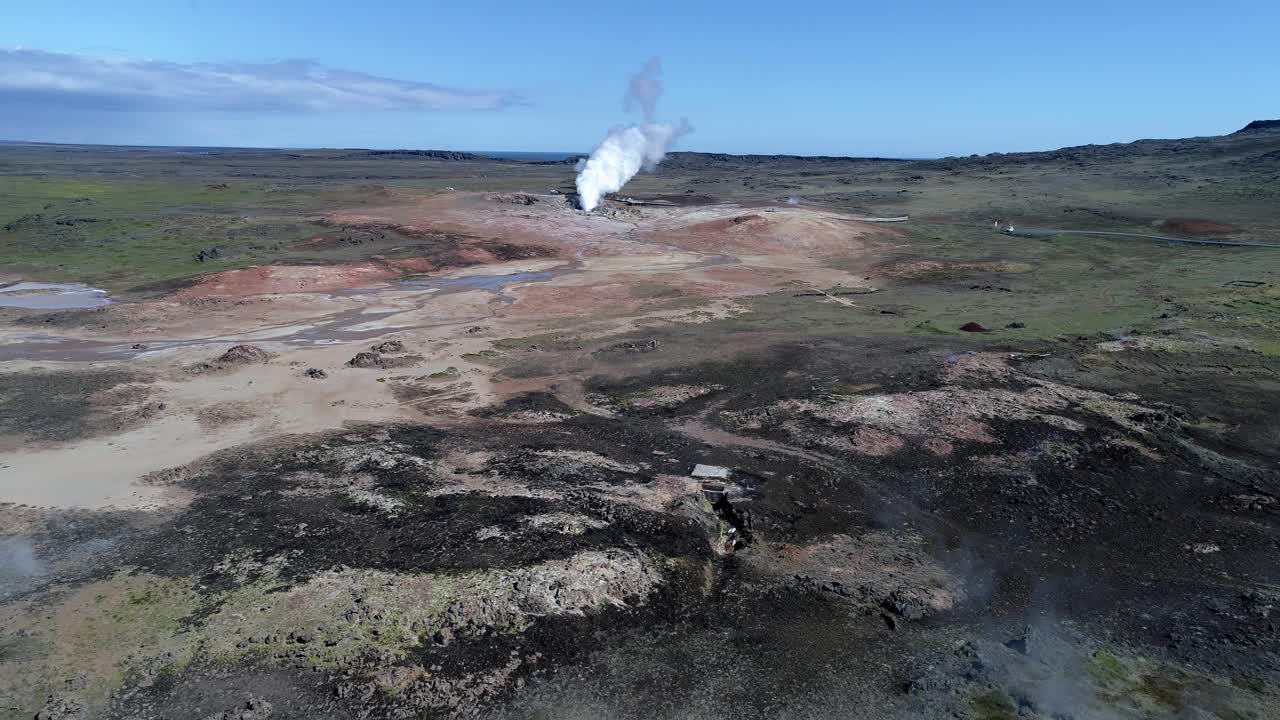 vista aérea de una zona geotérmica en islandia
