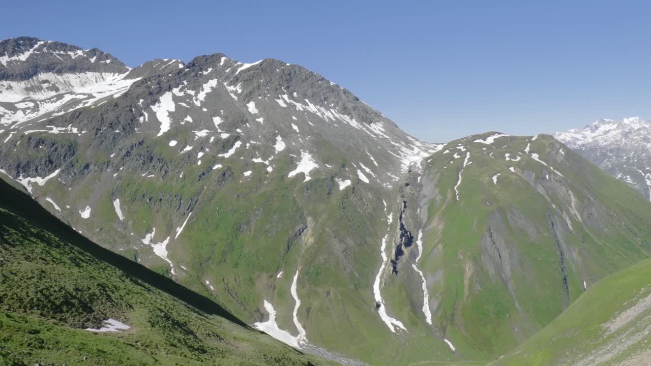 봄에 눈  ⁇ 인 스위스 알프스 산맥, 스위스, 드론 촬영
