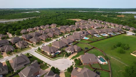 Aerial-footage-of-various-houses-in-neighborhood-in-the-city-of-Trophy-Club-in-Texas