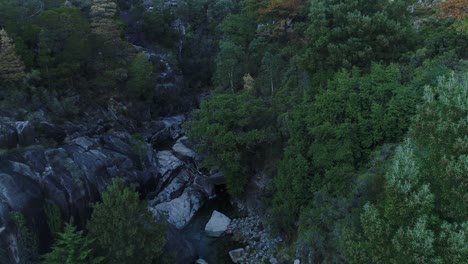 Landschaft-Geres-Portugal-Fluss-Kaskade-Natur