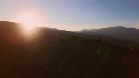 Antenne:-Die-Berge-Der-Griechischen-Insel-Samos-Bei-Sonnenuntergang