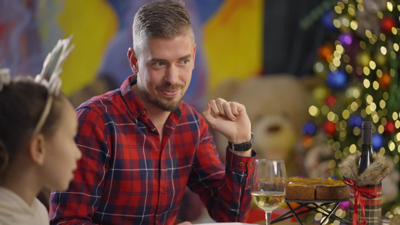 celebración de navidad con la familia