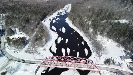 riparius, ny - dji mini bandeja del puente del río hudson